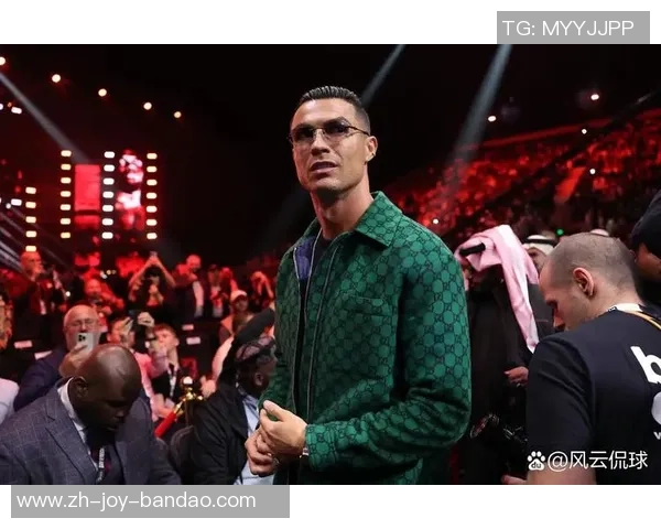 足球先生西装的魅力与风格解析如何在赛场外展现个人魅力与职业形象